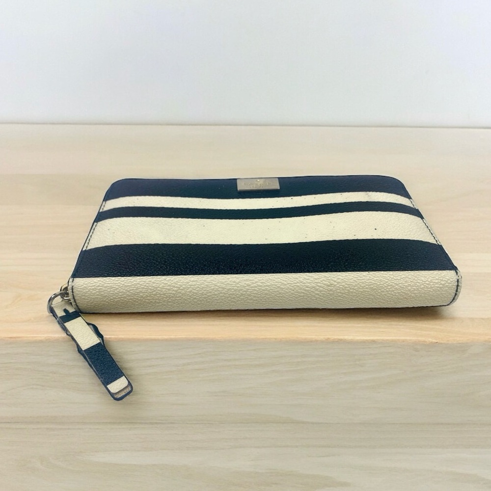 Kate Spade Shore Street Leather Black And Off White Striped Clutch Wallet - Picture 2 of 16